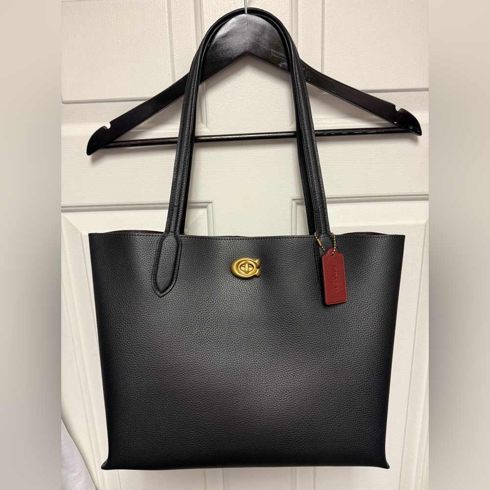 Coach Willow Pebble Leather Tote Bag